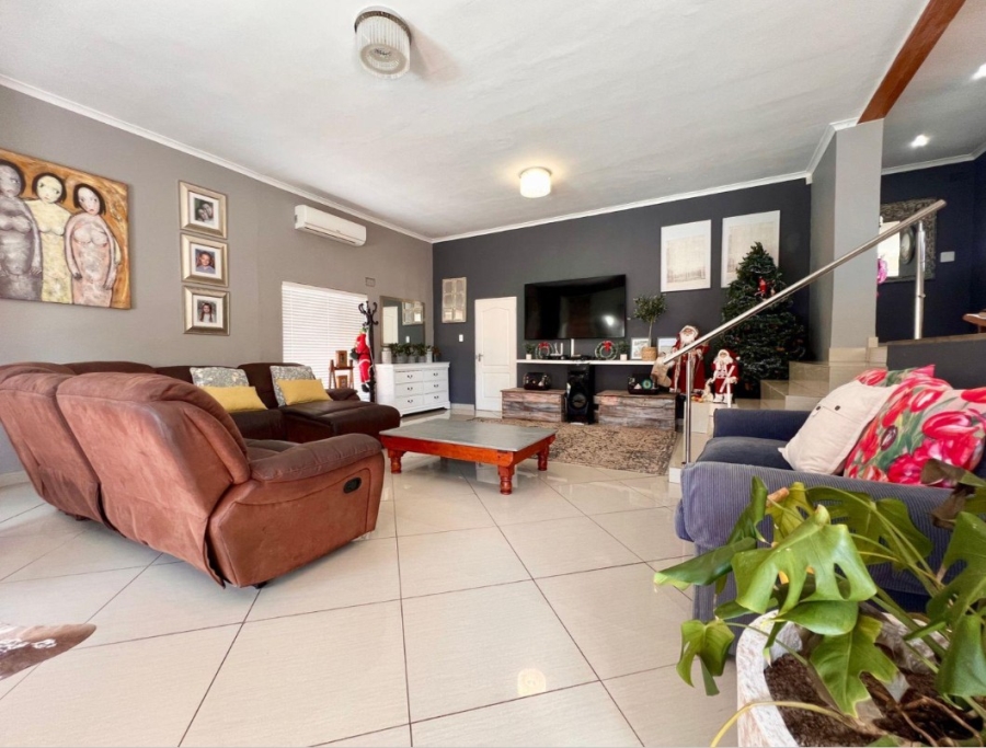4 Bedroom Property for Sale in Myburgh Park Western Cape
